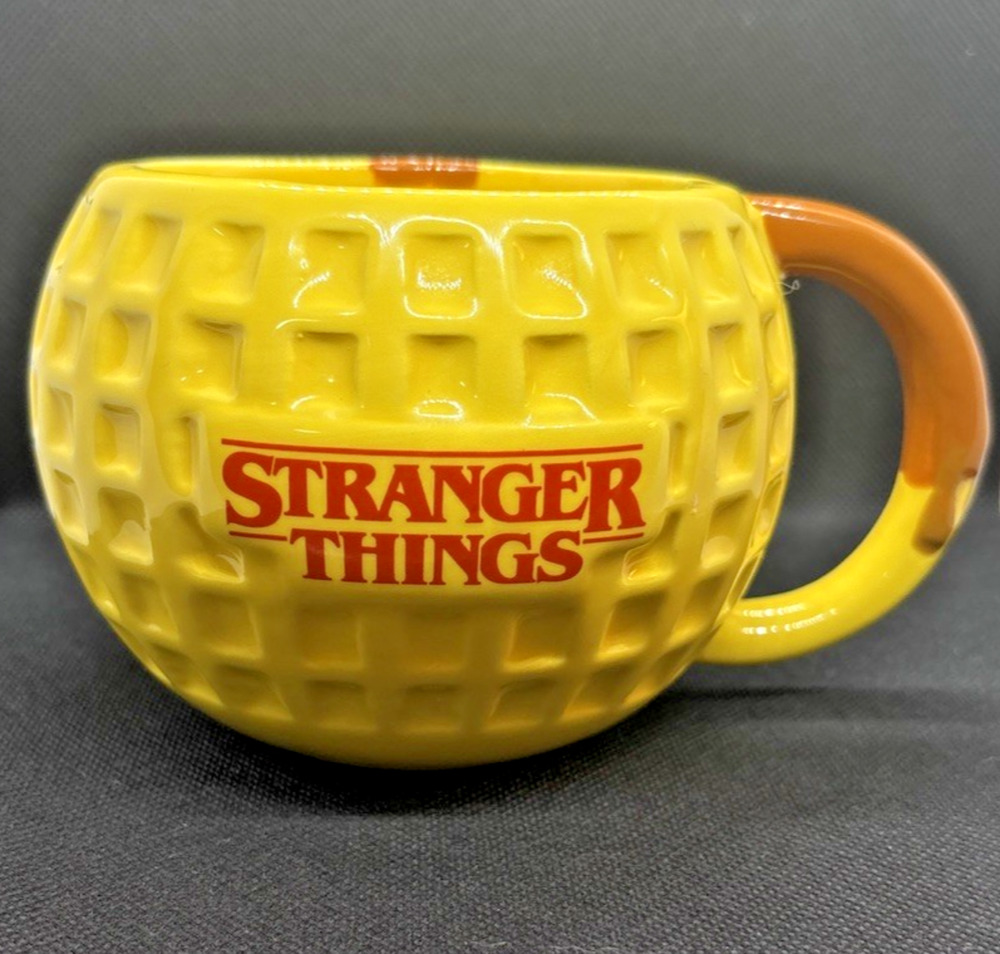 Netflix Stranger Things Waffle w/Butter & Syrup 18oz Yellow 3D Ceramic Mug